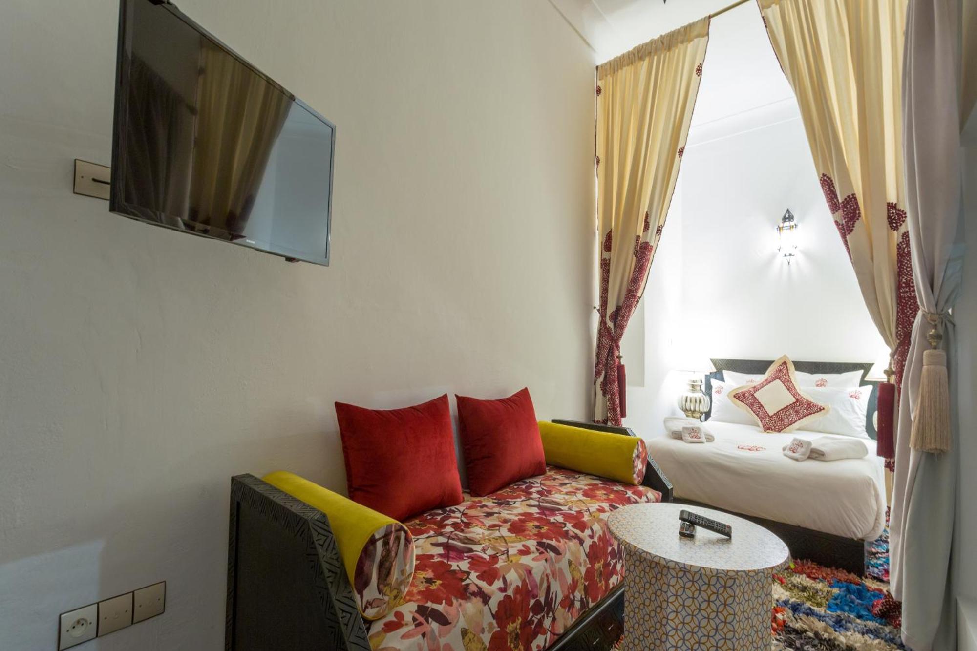 Riad Ikalimo 2 Marrakesh Bagian luar foto